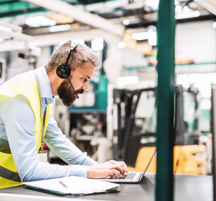 engineer-headset-1240838632