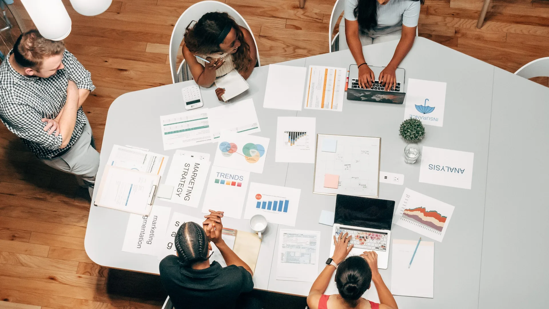 collaboration-video-blog-article-group