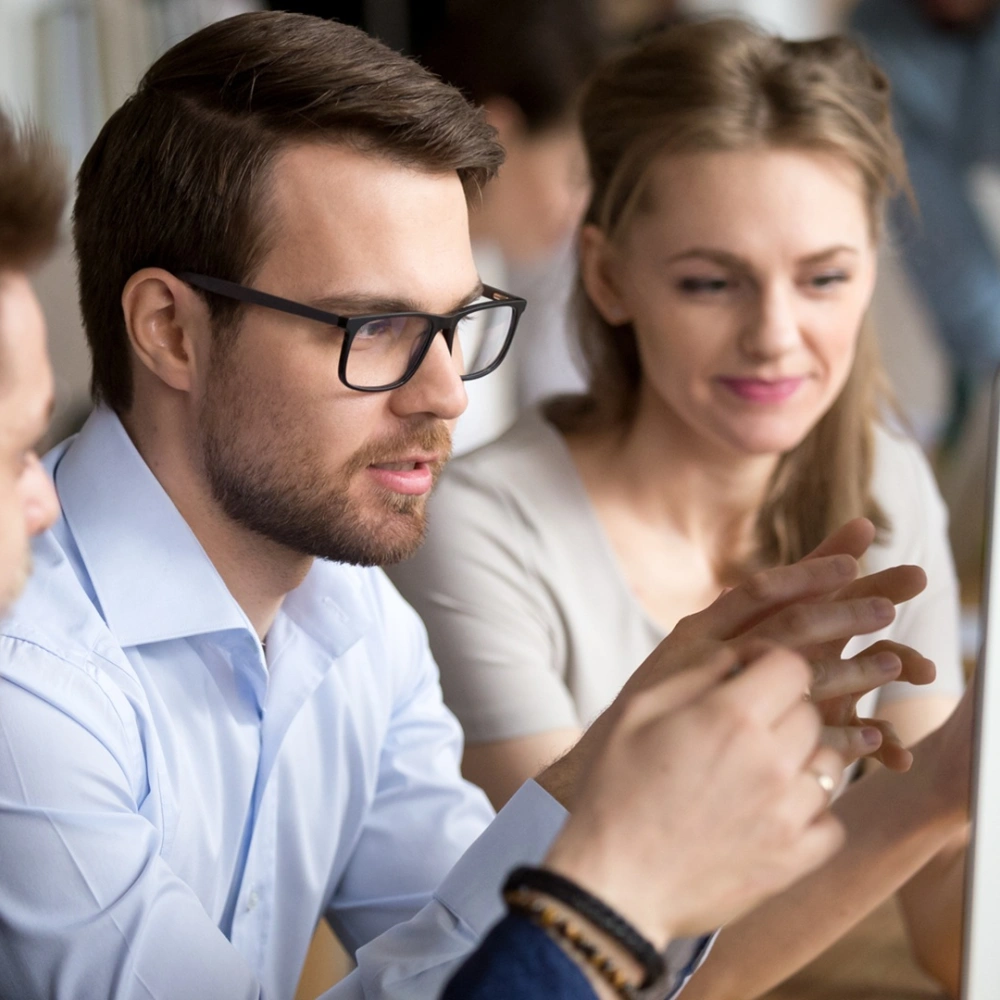 people-discussing-reports